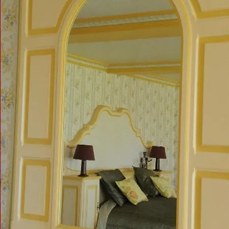 Bed & Breakfast Chateau De Lacaze