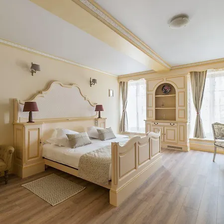 Chateau De Lacaze Bed & Breakfast Lagarrigue (Lot-et-Garonne)
