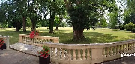 فندق مبيت وإفطار Chateau De Lacaze