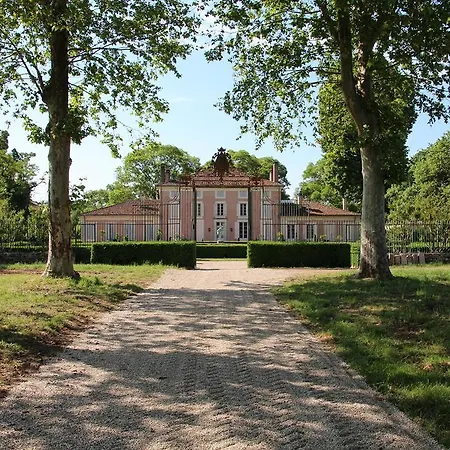 فندق مبيت وإفطار Chateau De Lacaze Lagarrigue (Lot-et-Garonne)